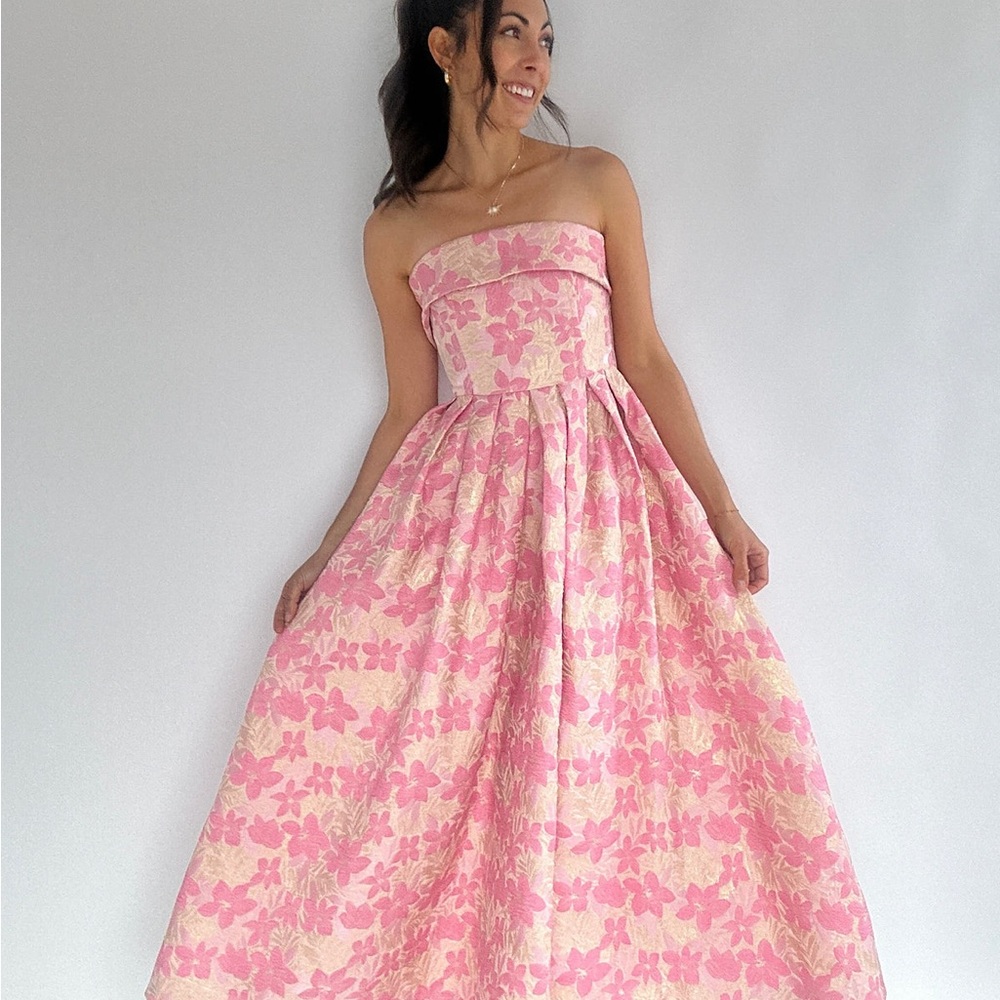 Miss Audrey Floral Midi strapless Dress